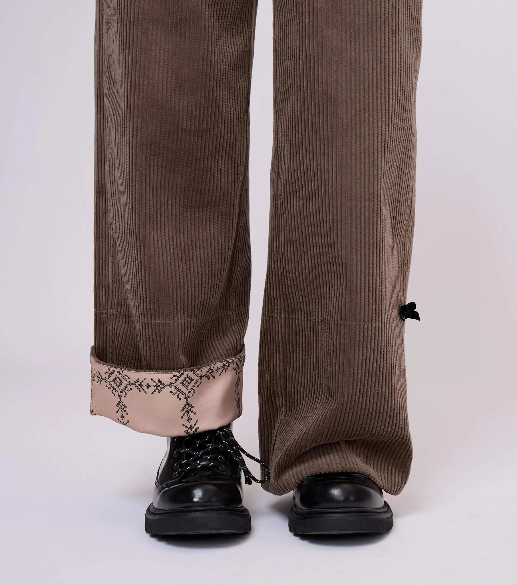 NehlOM Trousers Odd Molly